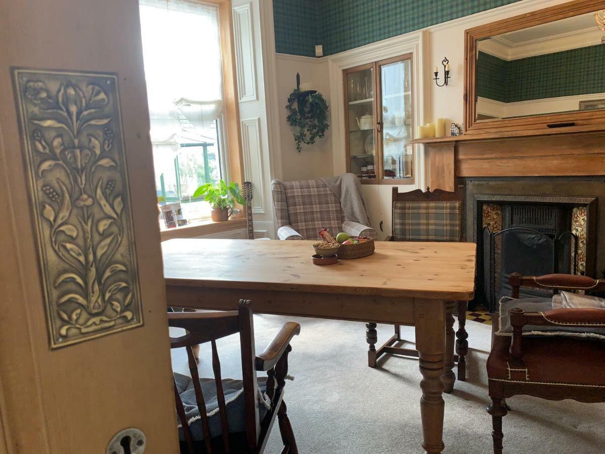 Dupplin152 Bed And Breakfast Дънди Екстериор снимка